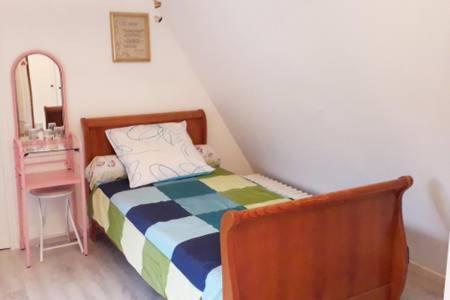 Halte Aux Places Marcillac-Saint-Quentin Exterior foto